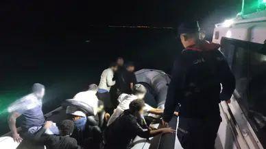 21 düzensiz göçmen yakalandı, 31 kişi kurtarıldı