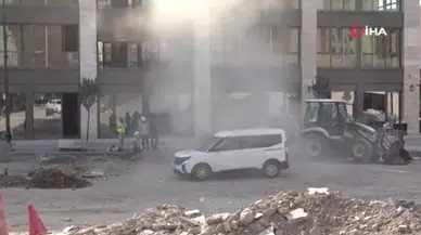 Malatya’da korkutan anlar ! Doğal gaz borusu patladı, meydan gazla doldu