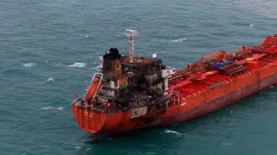 Dron saldırısı sonrası Samsun'da karaya oturan tanker römorkörle kurtarılacak