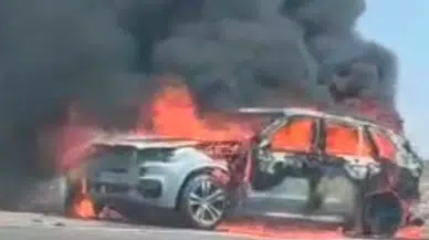 Gaziantep'te seyir halindeki otomobil alev alev yandı