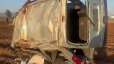 Gaziantep'te ticari araç tarlaya uçtu : 2 kişi yaralandı