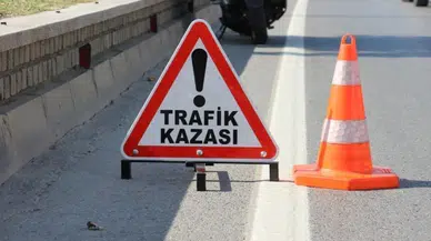 Tekirdağ'da kırmızı ışıkta bekleyen tıra panelvan çarptı : 2 kişi yaralandı
