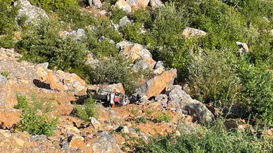 Alanya'da motosiklet uçuruma yuvarlandı : sürücü hayatını kaybetti, 1 kişi yaralandı