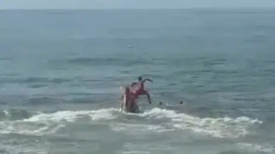Akçakoca Karaburun Plajı'nda rip akıntısına kapılan 3 kişi kurtarıldı