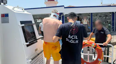 Bodrum açıklarında gezi teknesinde yaralanan vatandaş kurtarıldı