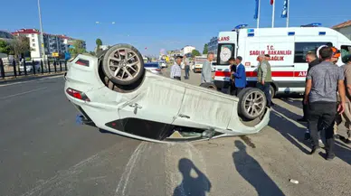 Bingöl'de otomobiller çarpıştı : 3 yaralı