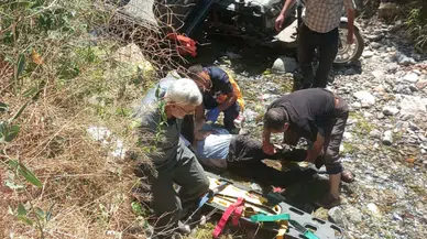 Kayseri'de üç tekerlekli motosiklet dere yatağına devrildi : Dede öldü, 2 torunu yaralandı