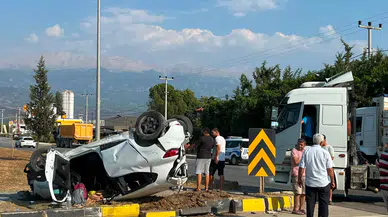Muğla Seydikemer'de tır ile otomobil çarpıştı : 4 yaralı