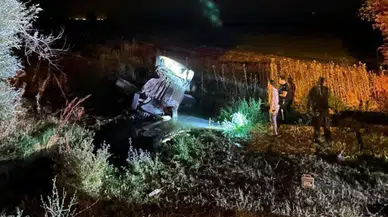 Bitlis'te kontrolden çıkan otomobil, su kanalına uçtu : 1 ölü, 3 yaralı