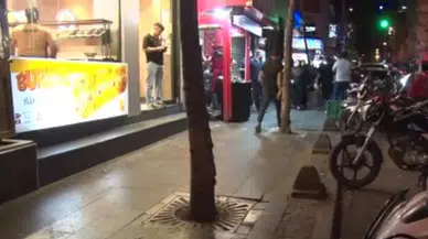 Küçükçekmece'de husumet kavgasında kan aktı : 1 yaralı