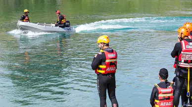 Adana Yüreğir'de sulama kanalına düşen çocuk son anda kurtarıldı