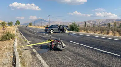 Malatya'da otomobil ile çarpışan 23 yaşındaki motosikletli öldü