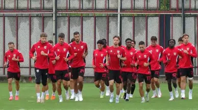 Samsunspor’da kiralık operasyonu : 2’si yabancı 8 futbolcu gönderildi