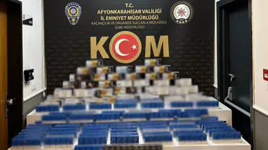 Afyonkarahisar’da kaçakçılık operasyonu : 12 bin 400 makaron ele geçirildi