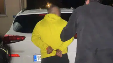 'Dur' ihtarına uymadı, makas atarak kaçtı : Alkollü sürücü yakalandı