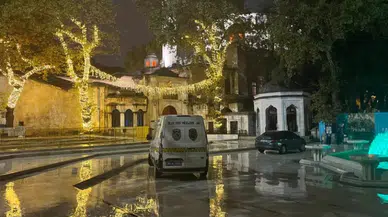 Eyüpsultan Camii'nde namaz sırasında silahlı kavga: 2 kişi gözaltına alındı