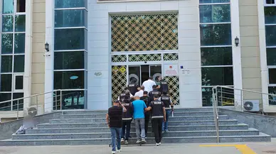 Kırşehir'de iş yerine çağırdıkları kişileri darbederek paralarını aldılar : 4 tutuklama