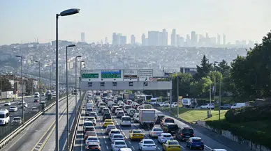 İstanbul'da ilk iş gününde trafik yüzde 56'ya çıktı