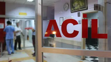 Şanlıurfa'da minibüs tahliye kanalı düştü : 15 tarım işçisi yaralandı