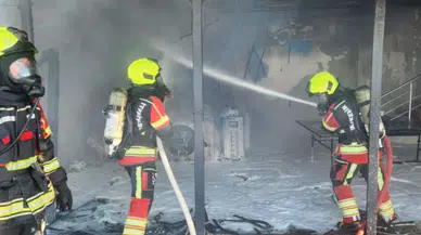 Balıkesir'de bir sitenin deposunda yangın çıktı
