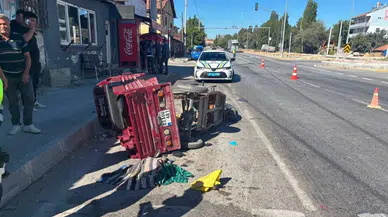 Afyonkarahisar'da tır ile elektrikli motosiklet çarpıştı : 2 ölü