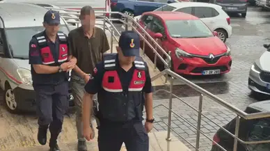 Evlatlarını yatağa zincirleyen çift gözaltında