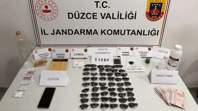 Düzce'de uyuşturucu operasyonu : 55 paket uyuşturucu ve hassas terazi ele geçirildi
