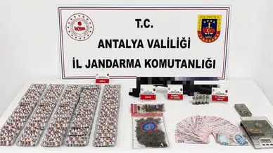 Antalya'da uyuşturucu operasyonu : 6 kilo 850 gram skunk ve çok sayıda suç aleti yakalandı
