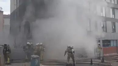 Pendik'te iş yeri yangını