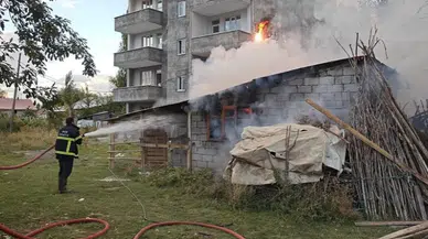 Muş'ta müstakil evin odunluğunda çıkan yangın söndürüldü
