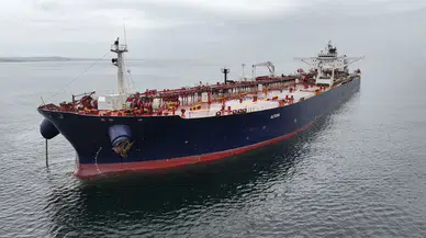 Hürmüz Boğazı'nda tanker hedef alındı : 3 mühimmat isabet etti