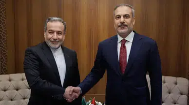 Bakan Fidan, İranlı mevkidaşı Arakçi ile görüştü