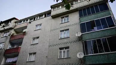 Bitişik iki apartmanda çatlak ve ayrılmalar : 10 daire mühürlendi