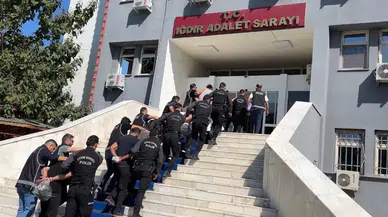 Iğdır merkezli 7 ilde kaçakçılık operasyonu : 6 tutuklu