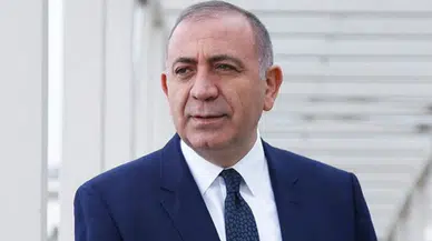 Gürsel Tekin'in CHP İstanbul İl Başkanlığı görevi sona erdi