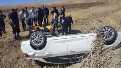 Van'da takla atan otomobilin sürücüsü yaralandı