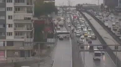 Avcılar D-100 kara yolunda servis kazası