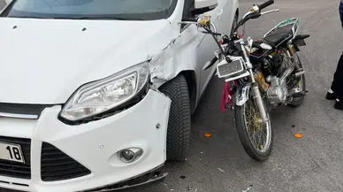 Osmaniye’de motosiklet ile otomobil çarpıştı : Sürücü yaralandı