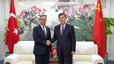 Bakan Kacır, Çinli mevkidaşı Yin Hejun ile bir araya geldi
