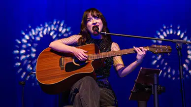 Melis Fis, Türkiye'nin 81 İlinde Konser Veren İlk Kadın Müzisyen Olmayı Başardı mı?