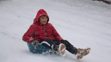 5 Ocak’ta Hangi İllerde Okullar Kapalı Olacak? Kar Tatili Haberi Peş Peşe Geldi!