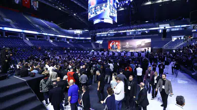 Beşiktaş'ta Serdal Adalı yeniden başkan seçildi