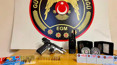 İzmir'de Sosyal Medyada Silahlı Paylaşım Yapan Şüpheli Yakalandı