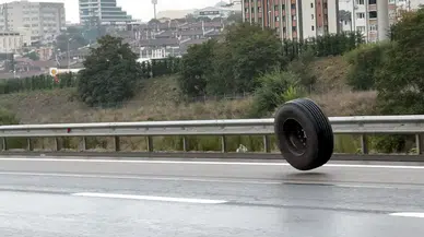 Kuzey Marmara Otoyolu'nda Tırdan Kopan Lastik Dehşet Saçtı