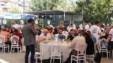 Denizli'de 900 kiloluk 5 balık tek tek kesilip ikram edildi