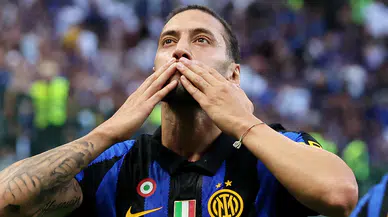 Hakan Çalhanoğlu, Inter'den Ayrılacak mı ? Yeni Rotası Türkiye mi Olacak ?