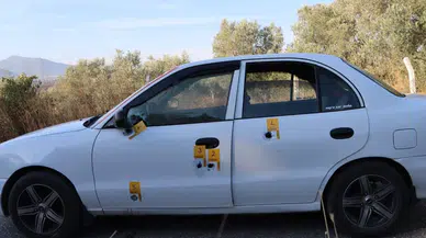 İzmir'de otomobilde kanlı infaz