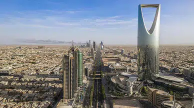 Suudi Arabistan’ın başkenti Riyad’da peş peşe patlamalar