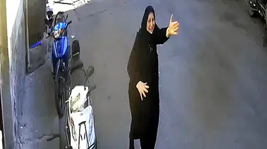 Adana'da Kapkaç Anı Güvenlik Kameralarına Yansıdı