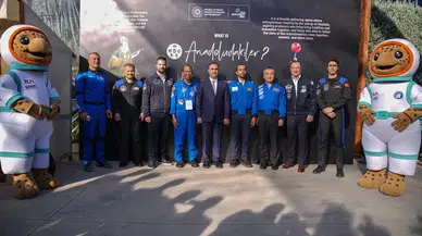 Bakan Kacır, IAC 2026'da Astronotlarla Bir Araya Geldi
